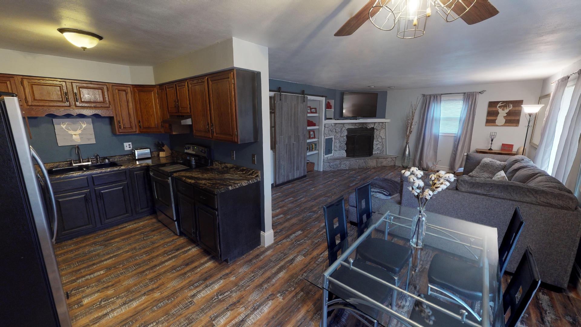Appleton Luxury Penthouse Apartment #508