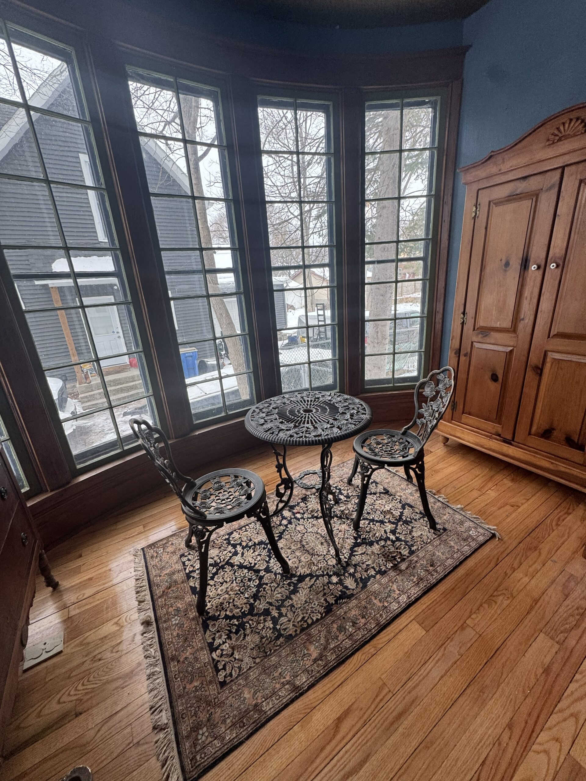 Historic Pauquette 5bd Portage Place