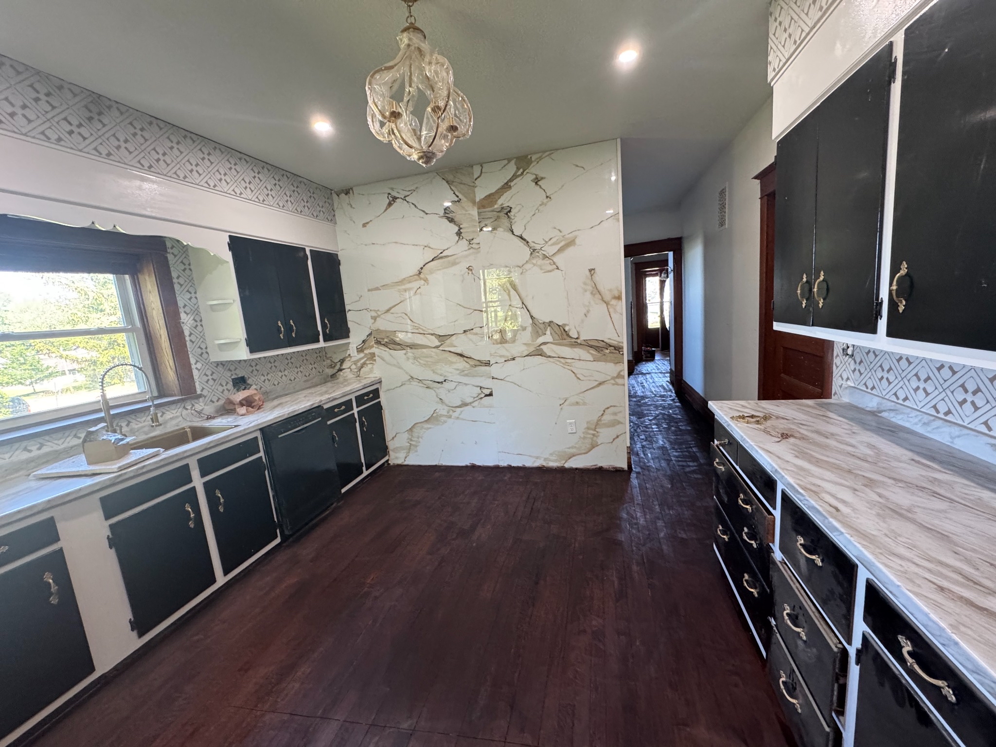 Historic 7-Bedroom Mansion | Brillion, Wisconsin | Sleeps 14