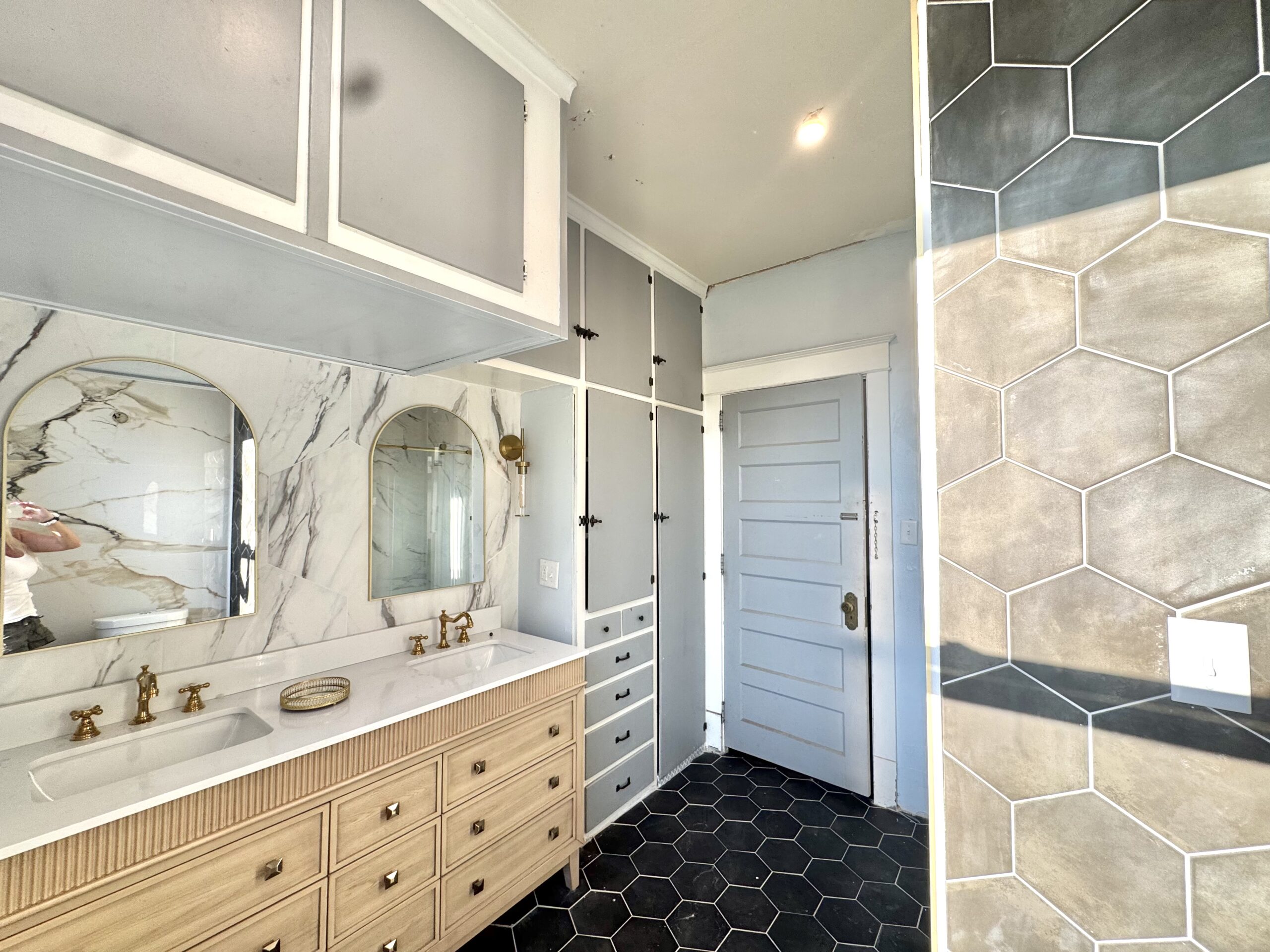 Historic 7-Bedroom Mansion | Brillion, Wisconsin | Sleeps 14