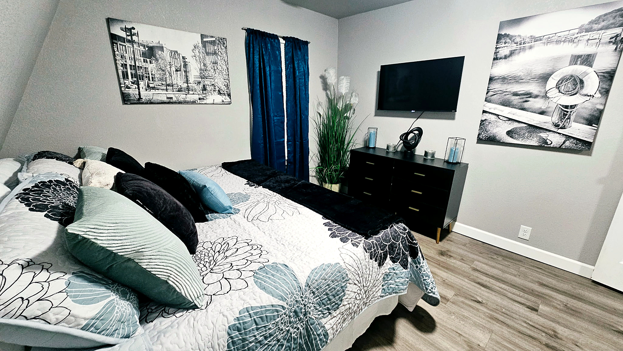 Decked on Day | Upper 2 Bedroom Duplex with Huge Private Deck